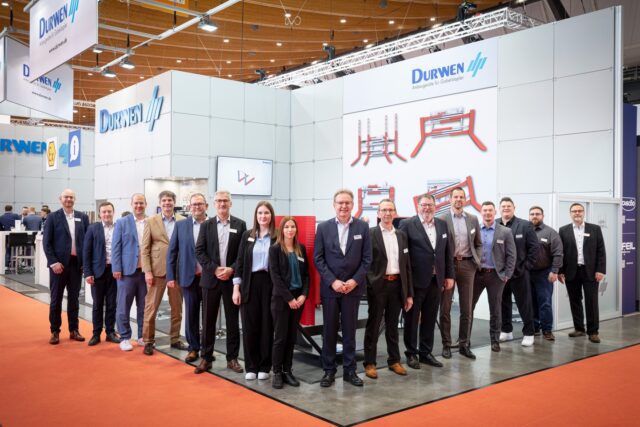Wir möchten uns als Firma Durwen herzlich für den großartigen Besuch auf unserem Messestand während der @logimat in Stuttgart bedanken. Es hat uns sehr gefreut, so viele interessante Gespräche zu führen, neue Kontakte zu knüpfen und bekannte Partner persönlich wiederzusehen.
Die @logimat war für uns eine hervorragende Gelegenheit, unsere neuesten Lösungen und Entwicklungen zu präsentieren und gemeinsam über aktuelle Herausforderungen und Chancen in der Intralogistik zu sprechen. Ihr Interesse, Ihre Fragen und der offene Austausch haben maßgeblich zum Erfolg unseres Messeauftritts beigetragen.
Ein besonderes Dankeschön gilt allen Besuchern, Kunden, Partnern und Interessierten, die sich die Zeit genommen haben, unseren Stand zu besuchen. Der persönliche Dialog und das wertvolle Feedback motivieren uns, weiterhin innovative und zuverlässige Lösungen für unsere Kunden zu entwickeln.
Wir freuen uns darauf, die Gespräche weiterzuführen und auch in Zukunft gemeinsam erfolgreiche Projekte umzusetzen.
Vielen Dank für Ihren Besuch und bis zum nächsten Mal!
Ihr Team der Firma Durwen